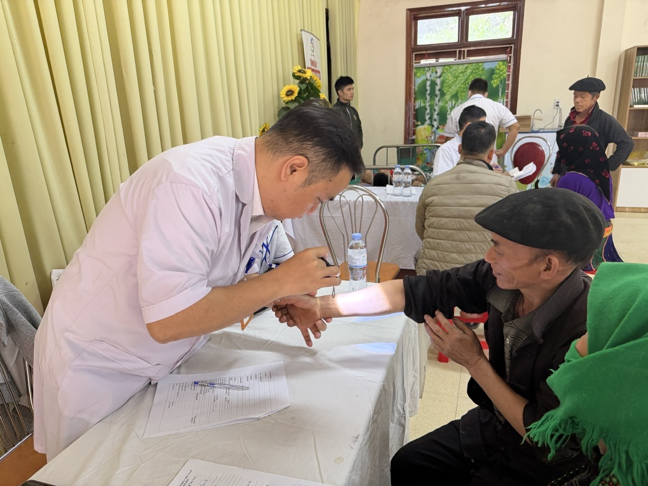 Từ Lũng Cú, Phố Bảng lan tỏa tinh thần phòng bệnh từ sớm, từ xa nơi vùng biên Tổ Quốc - Ảnh 11.
