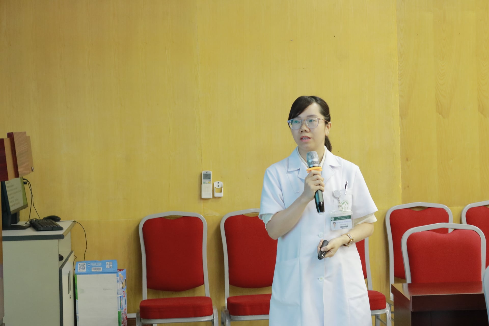 Người mẹ trẻ phải điều trị sức khỏe tâm thần vì có biểu hiện bất thường sau sinh- Ảnh 1.