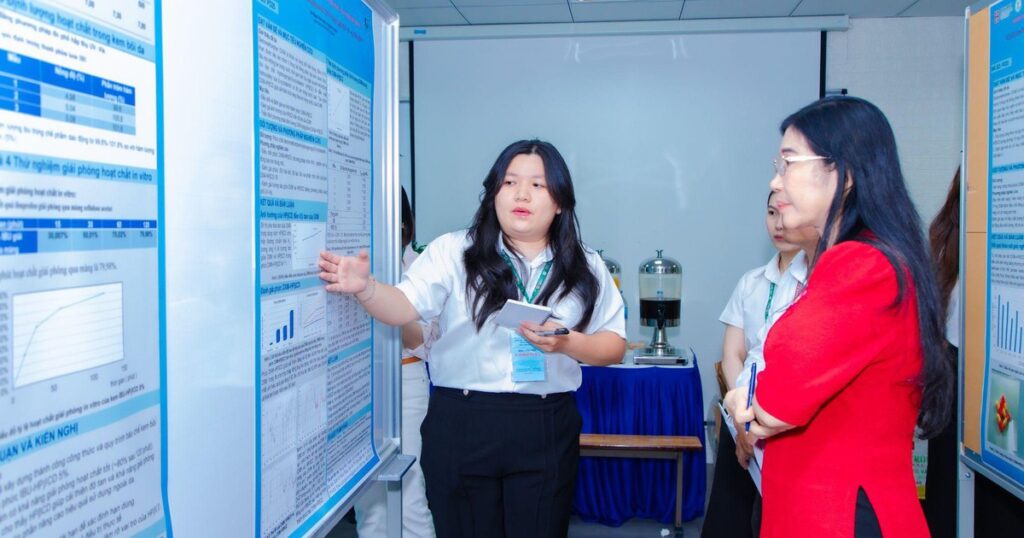 Đào tạo dược sĩ trước làn sóng AI và chăm sóc cá thể hóa