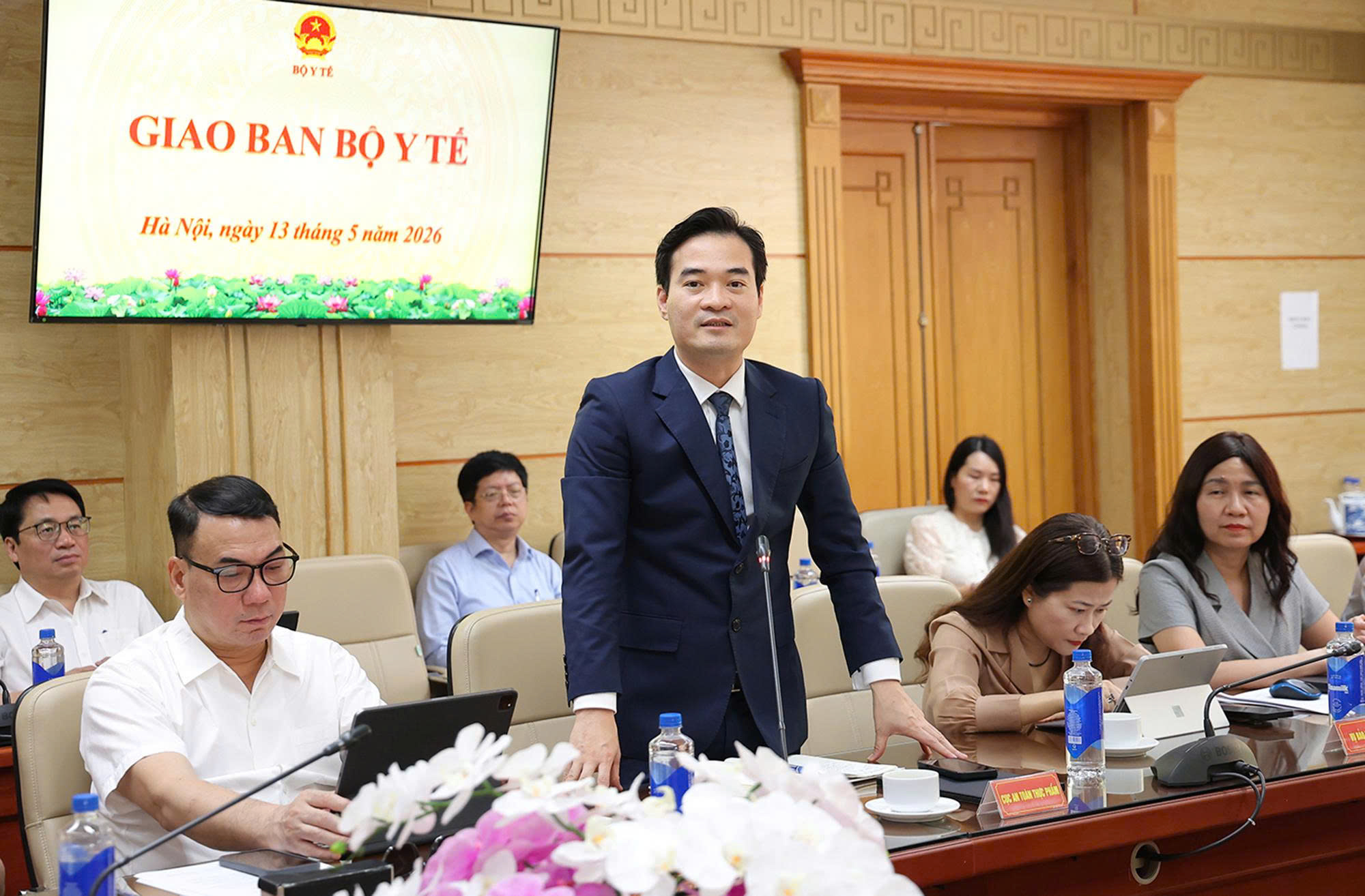 thinh-13234434-17786397591701578381825 Bộ trưởng Bộ Y tế Đào Hồng Lan trao quyết định bổ nhiệm Cục trưởng Cục An toàn thực phẩm- Ảnh 5.