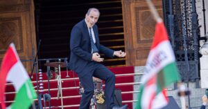 Hành động ‘chưa từng thấy’ của người sắp trở thành Bộ trưởng y tế Hungary
