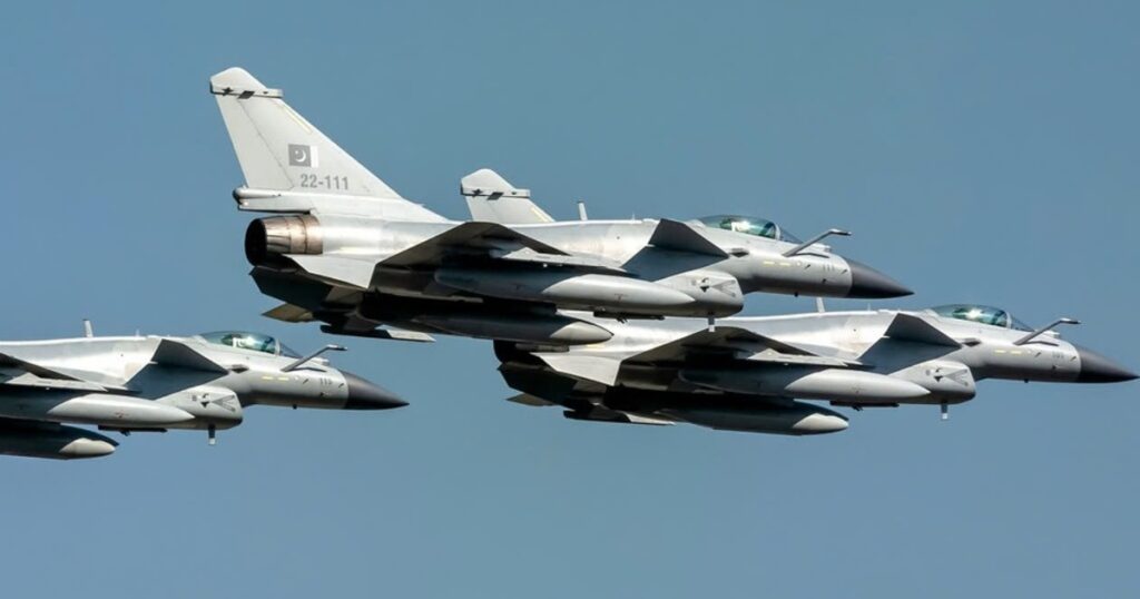 Thực hư việc tiêm kích J-10 Pakistan bắn hạ 9 máy bay Eurofighter Typhoon