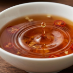 4 nhóm người nên tránh hoặc hạn chế ăn nước mắm