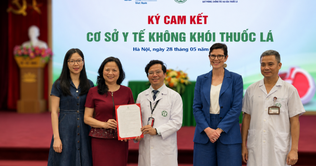 Chuyên gia nói gì về đề xuất cấm người sinh từ năm 2010 hút thuốc?