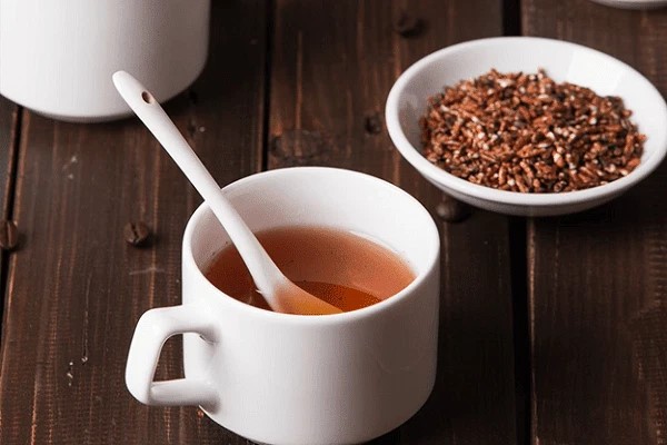 Cách pha trà gạo lứt thơm ngon và giữ trọn dinh dưỡng- Ảnh 1.