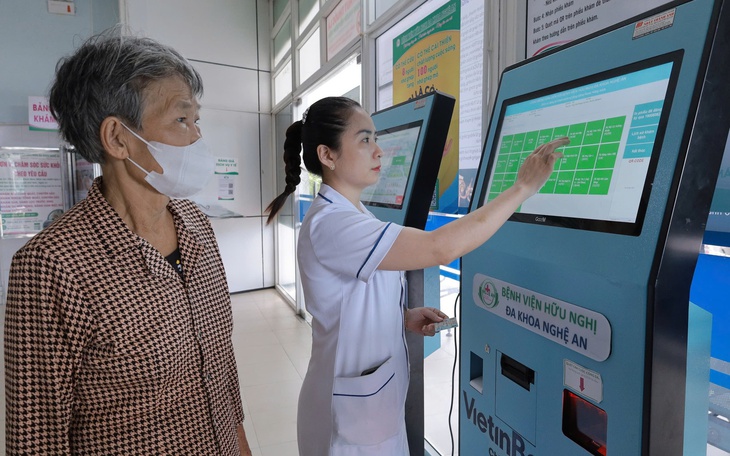 Thủ tướng yêu cầu khẩn trương cắt giảm, phân cấp thủ tục hành chính trước 20/5- Ảnh 2.