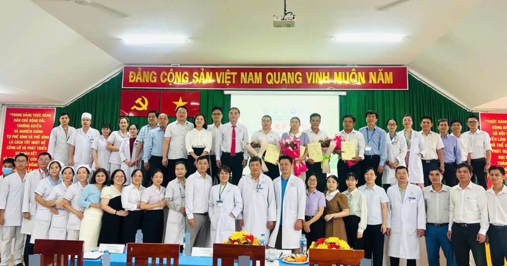 Từ bệnh viện đến trạm y tế: Mang dịch vụ y tế chất lượng về gần dân