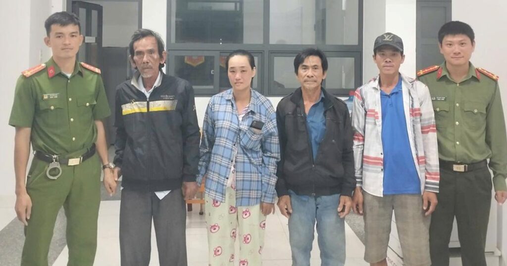 Sau 6 ngày đi lạc, cụ ông ở Đồng Nai được công an hỗ trợ đoàn tụ gia đình