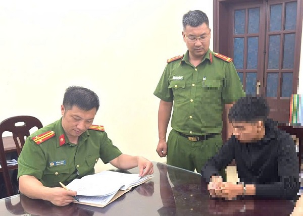 Khởi tố người mẹ giao xe máy cho con chưa đủ tuổi gây tai nạn giao thông nghiêm trọng- Ảnh 1.