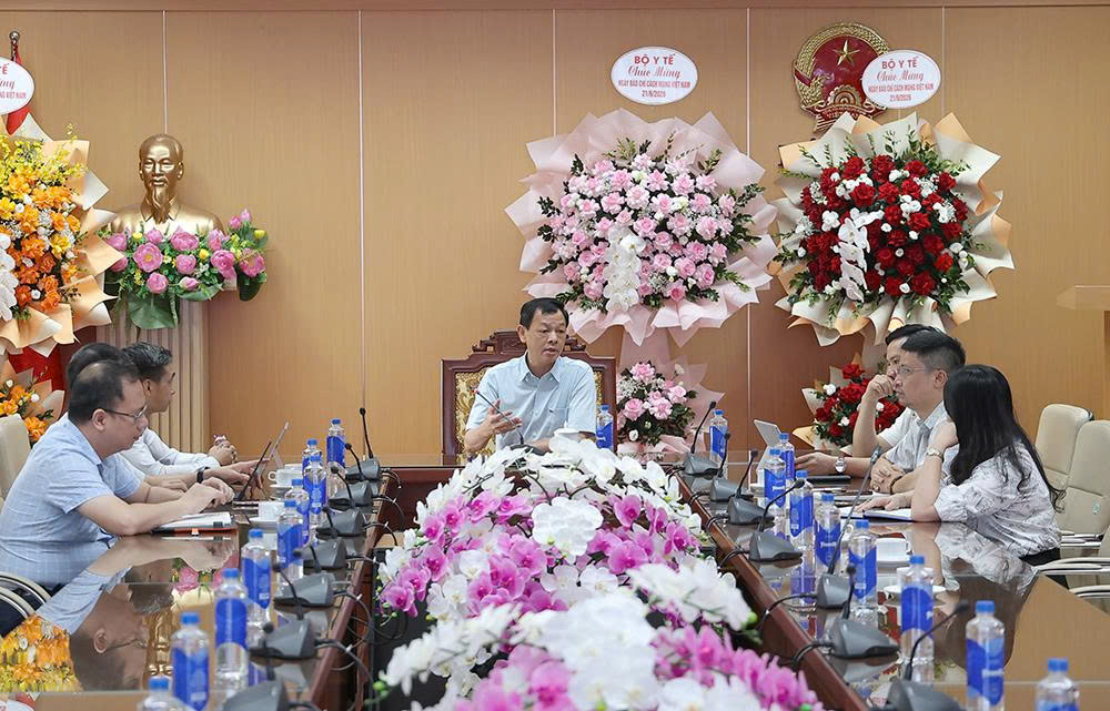 Thứ trưởng Nguyễn Tri Thức: Khẩn trương hoàn thiện hệ thống thông tin quản lý khám chữa bệnh- Ảnh 6.
