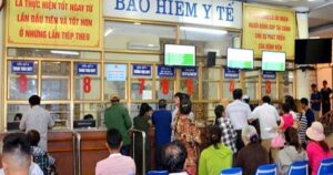 Từ 1/7, người có BHYT tự đi khám bệnh trái tuyến được hưởng thêm nhiều quyền lợi