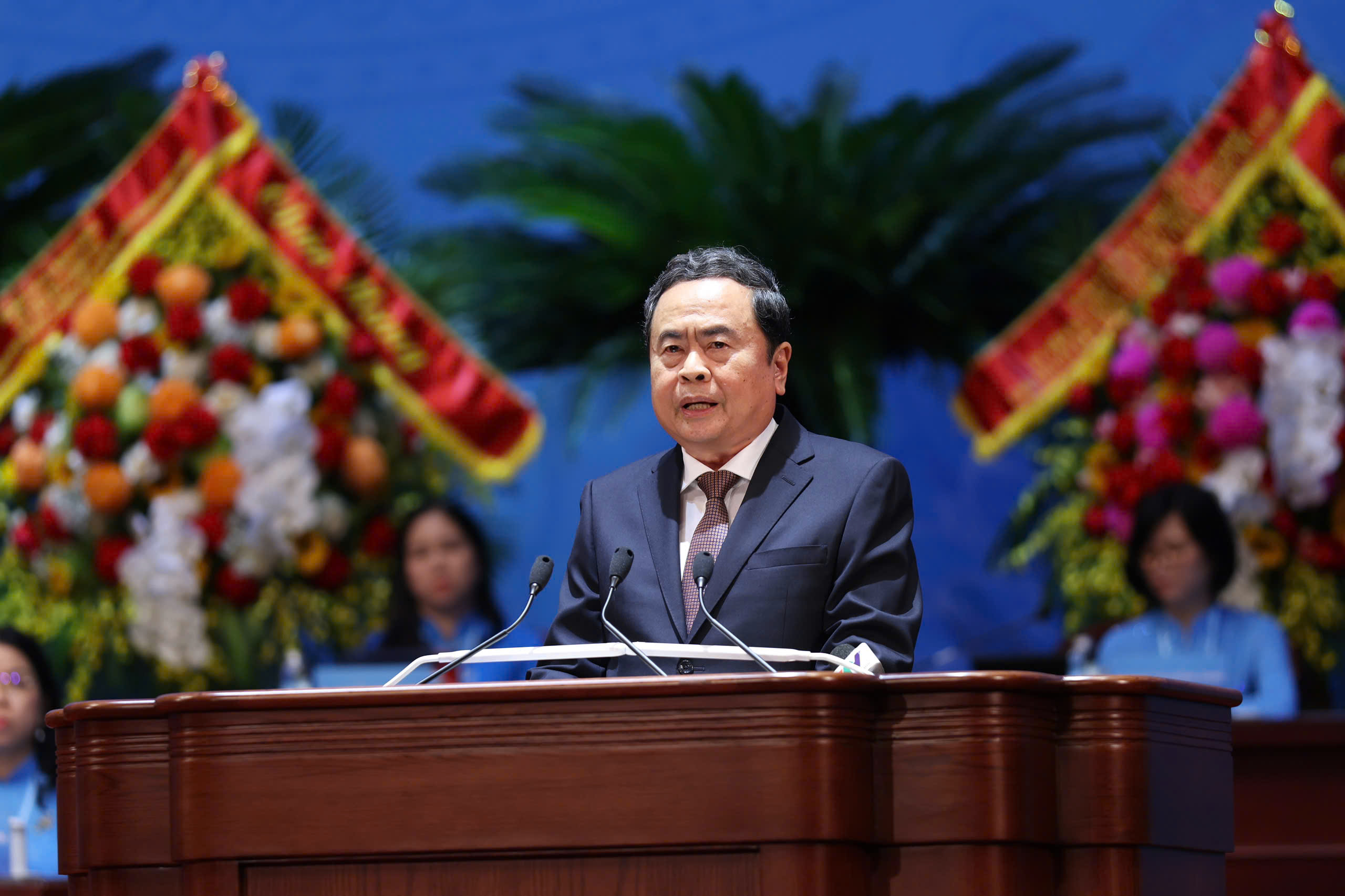 Chủ tịch Quốc hội: Phụ nữ phải trở thành chủ thể quan trọng kiến tạo tương lai đất nước- Ảnh 1.