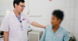 Cứu nam thanh niên vỡ gan do tai nạn lao động