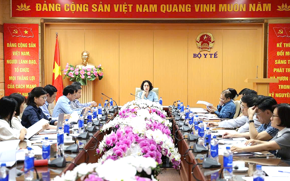 Thứ trưởng Nguyễn Thị Liên Hương: Hoàn thiện pháp lý tổ chức, hoạt động và quản lý cơ sở trợ giúp xã hội- Ảnh 10.