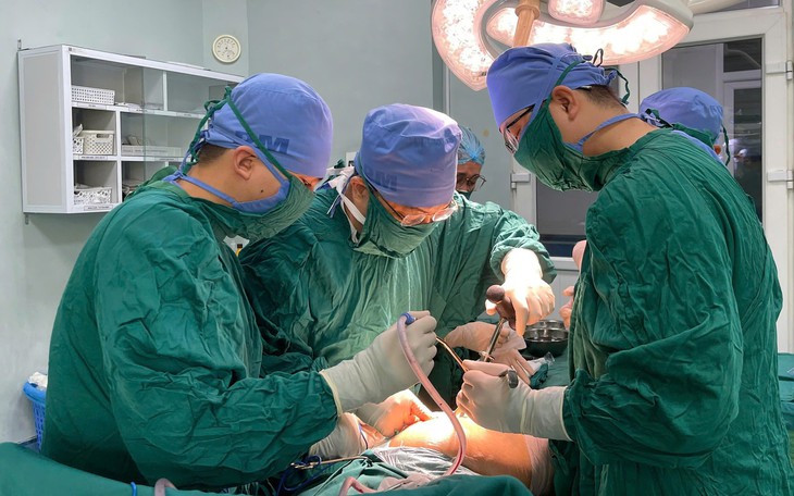 Bệnh viện Chấn thương Chỉnh hình Nghệ An: Khẳng định uy tín trong điều trị gãy cổ xương đùi ở người cao tuổi