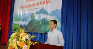 Gần 2,4 tỷ đồng đến với trẻ em khó khăn vùng biên Lào Cai qua phiên chợ 0 đồng